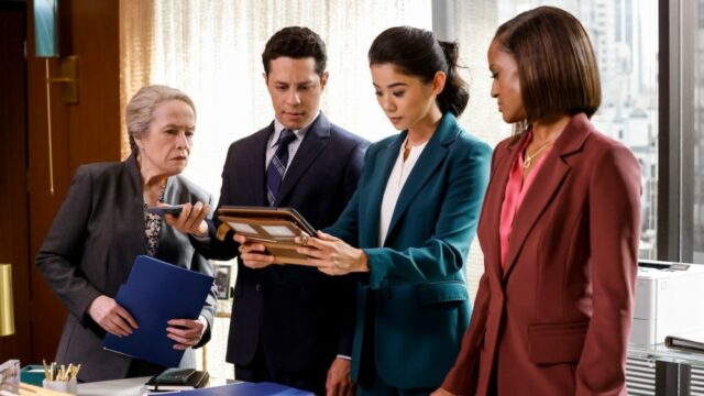 Chefe de 'Matlock' sobre como fazer 'mudanças criativas' para escrever Chefe de 'Matlock' sobre como fazer 'mudanças criativas' para escrever David Del Rio depois de disparar e se inclinar para 'alegria' na segunda metade da 2ª temporada