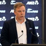 Chefe de críquete da Nova Zelândia se demite após divisão sobre a nova liga T20