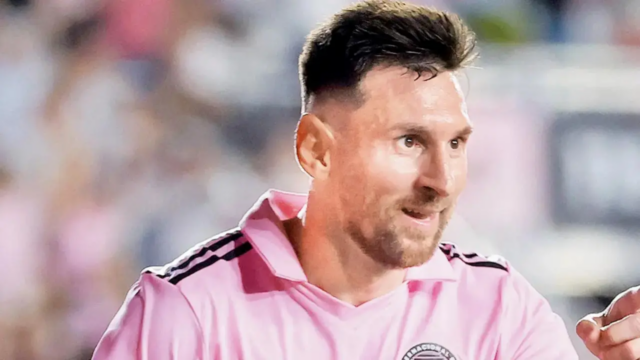 Chegada de Messi a Delhi é adiada porque neblina atrapalha Chegada de Messi a Delhi é adiada porque neblina atrapalha voo