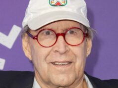 Chevy Chase foi colocado em coma por 8 dias após uma insuficiência cardíaca e ‘basicamente voltou dos mortos’: ‘O médico nos avisou que talvez não o recuperássemos’ Chevy Chase foi colocado em coma por 8 dias após uma insuficiência cardíaca e 'basicamente voltou dos mortos': 'O médico nos avisou que talvez não o recuperássemos'