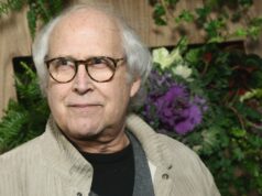 Chevy Chase passou 8 dias em coma após hospitalização por insuficiência cardíaca em 2021 Chevy Chase (crédito da foto: Getty Images)
