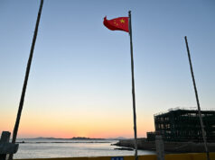 China realiza exercícios militares perto de Taiwan após acordo de armas com os EUA Yahoo news home