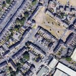 Cidade do Reino Unido vê quase 200 casas evacuadas devido a potencial ameaça de explosivos, 2 homens presos