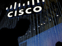 Cisco diz que hackers chineses estão explorando seus clientes com um novo dia zero An illuminated logo above the Cisco Systems Inc. stand on the opening day of the MWC Barcelona at the Fira de Barcelona venue in Barcelona, Spain, on Monday, Feb. 28, 2022. Over 1,800 exhibitors and attendees from 183 countries will attend the annual event, which runs from Feb. 28 to March 3. Photographer: Angel Garcia/Bloomberg
