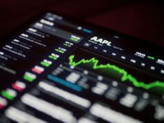 Citi reitera classificação de compra de ações da Apple e aumenta preço-alvo Ex-advogado de compliance da Apple multado | Gráfico de ações da AAPL na tela