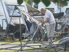 Clima selvagem atingirá partes de Queensland enquanto a limpeza da tempestade continua Clima selvagem atingirá partes de Queensland enquanto a limpeza da tempestade continua