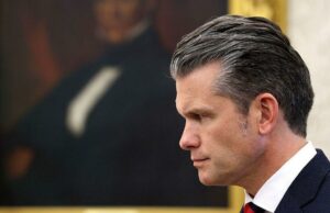 Comandante da Marinha dos EUA ordenou segundo ataque a barco na Venezuela, diz Casa Branca Yahoo news home