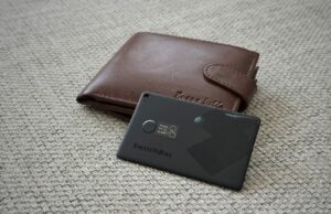 Comentário: SwitchBot Wallet Finder é um acessório incrivelmente útil para rastrear sua carteira com o iPhone Find My Comentário: SwitchBot Wallet Finder é um acessório incrivelmente útil para rastrear sua carteira com o iPhone Find My