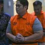 Comitê de Erradicação da Corrupção confisca carro do governo regional de Tolitoli após revistar a casa inativa de South Kalimantan HSU Kajari