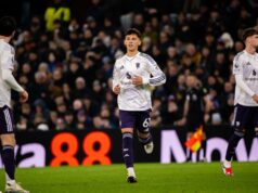 Como Jack Fletcher e Shea Lacey se saíram em sua estreia no Man United contra o Aston Villa Como Jack Fletcher e Shea Lacey se saíram em sua estreia no Man United contra o Aston Villa