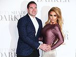 Como Katie Price recuperou a custódia de seus filhos mais novos – se ela conseguir cumprir uma condição rigorosa: nova reviravolta na lamentável saga enquanto amigos contam a KATIE HIND sobre seu ‘ninho vazio’, ‘vida caótica’ e os terríveis eventos por trás da perda de custódia Como Katie Price recuperou a custódia de seus filhos mais novos - se ela conseguir cumprir uma condição rigorosa: nova reviravolta na lamentável saga enquanto amigos contam a KATIE HIND sobre seu 'ninho vazio', 'vida caótica' e os terríveis eventos por trás da perda de custódia