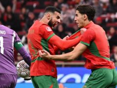 Como Noussair Mazraoui se saiu durante a apresentação de abertura do AFCON com 93 toques para o Marrocos Noussair Mazraoui atravessando para Marrocos.