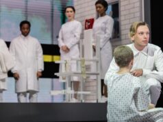 Como a Netflix aproveitou o buzz de ‘Stranger Things’ para impulsionar as vendas de ingressos de ‘The First Shadow’ na Broadway Como a Netflix aproveitou o buzz de 'Stranger Things' para impulsionar as vendas de ingressos de 'The First Shadow' na Broadway