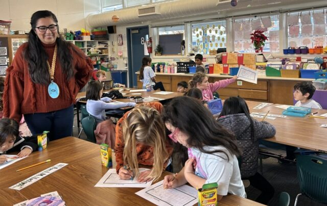 Como a simples 'caixa de ferramentas' para emoções de um Todas as 16 escolas primárias do Napa Valley Unified ensinam o Toolbox...