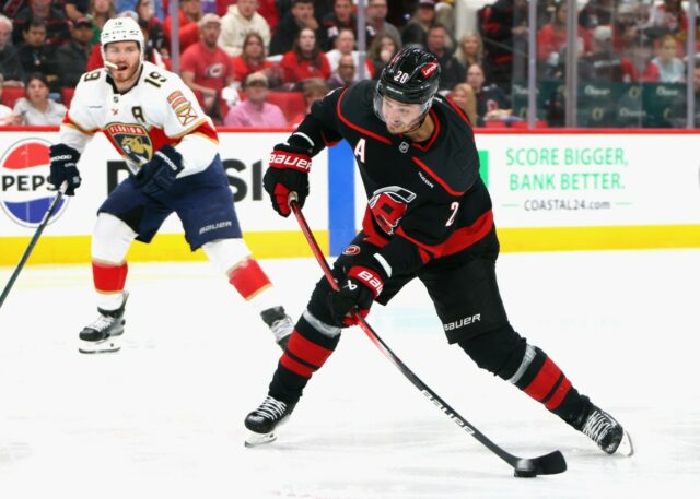 Como assistir Hurricanes vs Panthers: transmissão ao vivo da NHL, canal de TV
