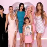 Como os Kardashians comemoraram o Natal depois de pular a festa repleta de estrelas