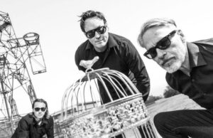 Como os veteranos punk do sul da Califórnia construíram o álbum de estreia politicamente carregado do 84 Days Como os veteranos punk do sul da Califórnia construíram o álbum de estreia politicamente carregado do 84 Days