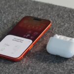 Como saber quando o firmware dos AirPods está sendo atualizado no seu iPhone