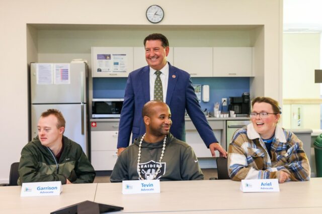 Compartilhe o Espírito: Las Trampas ajuda pessoas com deficiências de Compartilhe o logotipo do Espírito