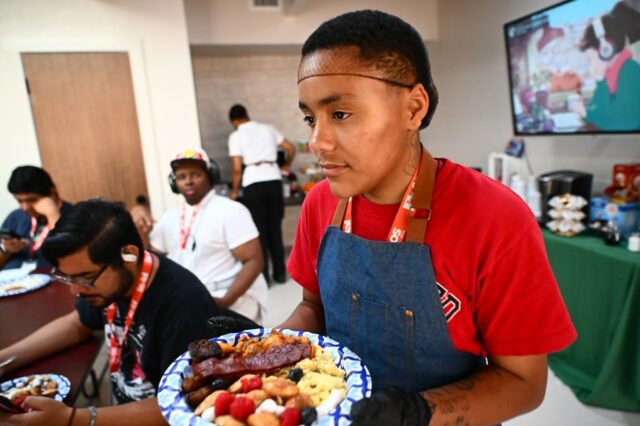 Compartilhe o espírito: organização sem fins lucrativos oferece enriquecimento para Compartilhe o logotipo do Espírito