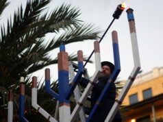 Comunidade judaica da Bay Area lamenta ataque terrorista australiano coincidindo com Hanukkah Comunidade judaica da Bay Area lamenta ataque terrorista australiano coincidindo com Hanukkah