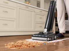 Conheça o Eureka Floorshine 880: o herói autolimpante e desodorizante que toda casa precisa Conheça o Eureka Floorshine 880: o herói autolimpante e desodorizante que toda casa precisa