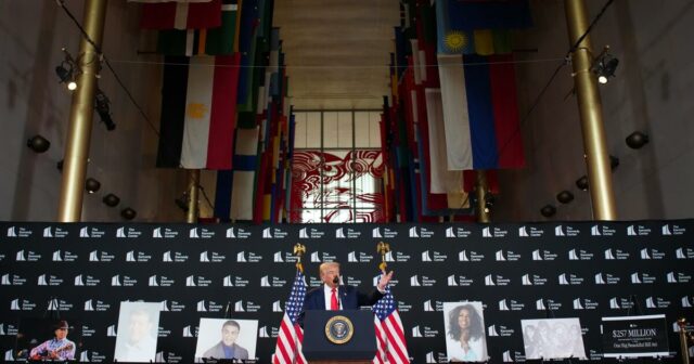 Conselho vota por unanimidade para renomear edifício Trump-Kennedy Center Conselho vota por unanimidade para renomear edifício Trump-Kennedy Center