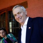 Conservador da lei e da ordem ao estilo Trump conquista a presidência do Chile enquanto a crise do crime violento remodela o país