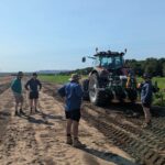 Contribuindo para controlar ervas daninhas de verão e pousio sem necessidade de produtos químicos