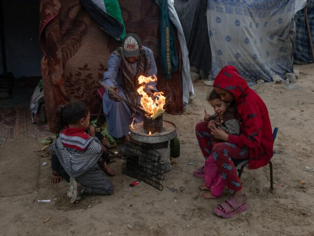 Criança palestina morre congelada em Gaza enquanto Israel continua bloqueando Criança palestina morre congelada em Gaza enquanto Israel continua bloqueando ajuda