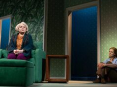 Crítica da Broadway de ‘Marjorie Prime’: Cynthia Nixon e June Squibb defendem que todos se tornem robôs Crítica da Broadway de 'Marjorie Prime': Cynthia Nixon e June Squibb defendem que todos se tornem robôs