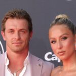 Cronograma de relacionamento de Alix Earle e Braxton Berrios, das baecations aos jogos da NFL