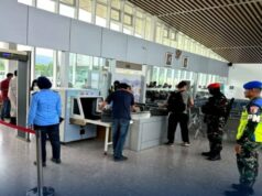 Cronologia da Força-Tarefa da Força Aérea Indonésia protege estrangeiros transportando 9 pacotes de amostras de níquel no aeroporto de Weda Bay Cronologia da Força-Tarefa da Força Aérea Indonésia protege estrangeiros transportando 9 pacotes de amostras de níquel no aeroporto de Weda Bay