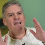 Cuba condena ex-ministro da Economia à prisão perpétua por espionagem