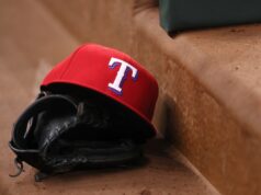 Cubs contratam veterano de 6 anos, ex-Rangers Righty Cubs contratam veterano de 6 anos, ex-Rangers Righty