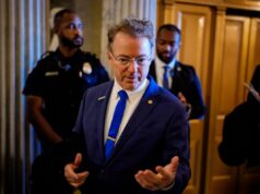 DC está LITERALMENTE gastando seu dinheiro de impostos em negócios de macacos, filhotes de cocaína e US$ 1,2 trilhão em juros DC está LITERALMENTE gastando seu dinheiro de impostos em negócios de macacos, filhotes de cocaína e US$ 1,2 trilhão em juros