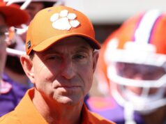 Dabo Swinney, de Clemson, envia mensagem forte sobre Penn State, Bowl Game Clemson Tigers head coach Dabo Swinney