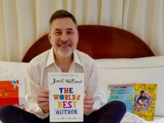 David Walliams ‘nega veementemente’ o assédio de funcionárias juniores – e afirma que não foi informado das acusações antes de ser dispensado pela editora David Walliams, 54, é acusado de 'assediar' funcionárias juniores da empresa, resultando na oferta de um acordo de cinco dígitos a um funcionário