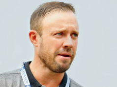 De Villiers apóia o plano flexível de escalação de rebatidas de Gauti nos ODIs De Villiers apóia o plano flexível de escalação de rebatidas de Gauti nos ODIs