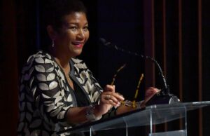 DeDe Lea, chefe global de políticas públicas e relações governamentais da Paramount, sairá em janeiro DeDe Lea, chefe global de políticas públicas e relações governamentais da Paramount, sairá em janeiro