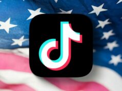 Depois de anos de drama, a venda da TikTok nos EUA deve ser concluída no próximo mês Spinoff do TikTok, de propriedade dos EUA, acordado – ainda usará algoritmo chinês | Logotipo do TikTok mostrado na bandeira dos EUA