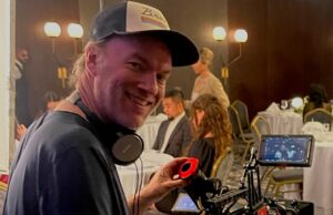 Depois que COVID quase o matou, o diretor de ‘Pig Hill’ Kevin Lewis está encontrando uma nova vida por meio de filmes de terror sangrentos: ‘I Just Want to Create’ Depois que COVID quase o matou, o diretor de 'Pig Hill' Kevin Lewis está encontrando uma nova vida por meio de filmes de terror sangrentos: 'I Just Want to Create'