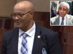 Deputado de Nova York se desdobra em piada grosseira sobre sua mãe e o falecido deputado Charlie Rangel Deputado de Nova York se desdobra em piada grosseira sobre sua mãe e o falecido deputado Charlie Rangel