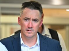 ‘Desespero avassalador’: lágrimas do motorista de barco pela noiva 'Desespero avassalador': lágrimas do motorista de barco pela noiva