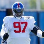 O tackle defensivo do New York Giants, Dexter Lawrence II, durante o treino de futebol, sexta-feira, 19 de setembro de 2025, em East Rutherford, NJ
