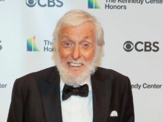 Dick Van Dyke revela duas coisas que abandonou para ajudá-lo a chegar ao 100º aniversário Dick Van Dyke ao longo dos anos - 105