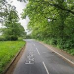 O acidente fatal aconteceu na Holland Road em Hurst Green, Surrey