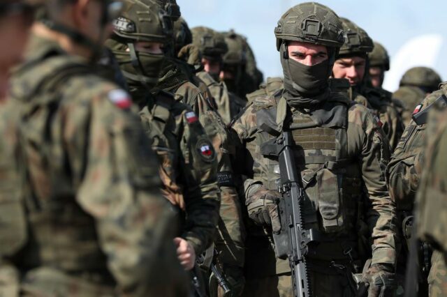 Douglas Murray: A Europa deve aumentar os seus próprios gastos Douglas Murray: A Europa deve aumentar os seus próprios gastos com defesa e dissuadir Putin e a Rússia de mais invasões