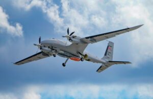 Drone de ataque da Turquia dispara míssil em teste de novas armas Drone de ataque da Turquia dispara míssil em teste de novas armas