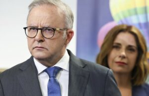 ‘É ultrajante’: cresce a pressão para que Albanese aja em relação às reivindicações de despesas 'É ultrajante': cresce a pressão para que Albanese aja em relação às reivindicações de despesas